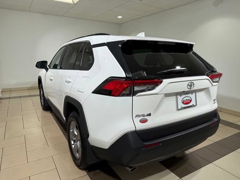 Certified 2025 Toyota RAV4 XLE w/ Convenience Package AWD/4WD image 3