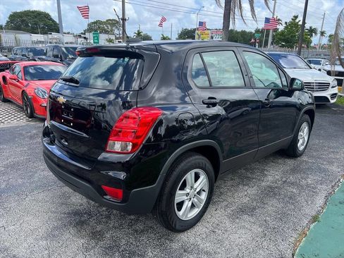 Used 2019 Chevrolet Trax LS FWD image 5