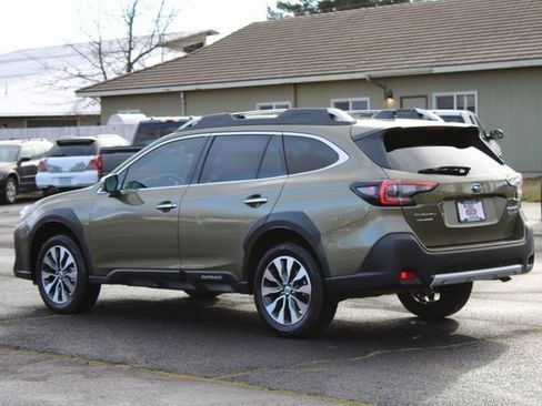 Certified 2025 Subaru Outback Touring XT image 4