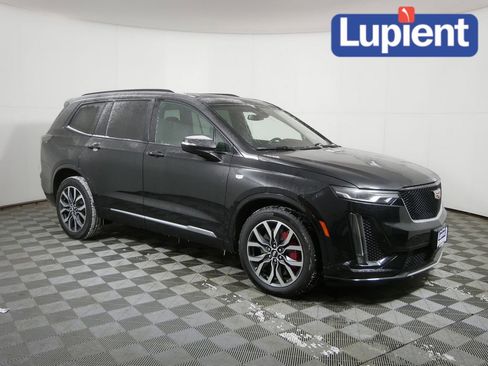 Used 2023 Cadillac XT6 Sport image 1