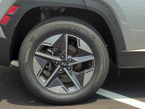 Certified 2025 Hyundai Tucson SEL AWD/4WD image 22