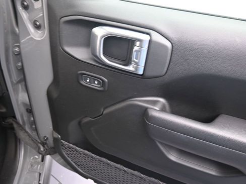 Used 2022 Jeep Wrangler Willys image 18