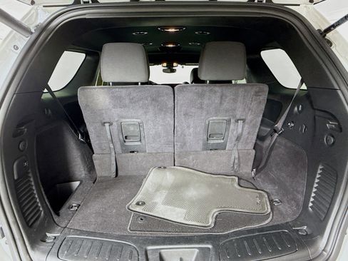 Used 2024 Dodge Durango GT image 32