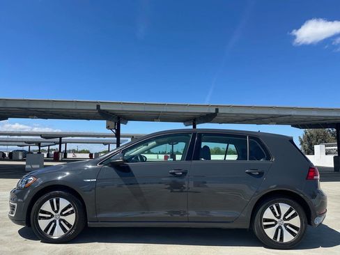 Used 2019 Volkswagen e-Golf SEL Premium image 5