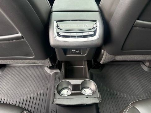 Certified 2023 Cadillac XT6 Premium Luxury w/ Technology Package AWD/4WD image 28
