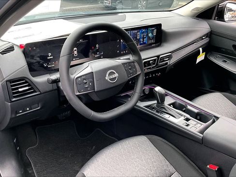 New 2026 Nissan Sentra SV image 8