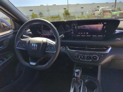 Used 2026 Buick Envista Preferred w/ Convenience I Package FWD image 25