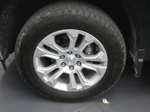 Used 2023 Chevrolet Silverado 1500 LTZ AWD/4WD image 9