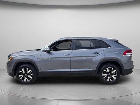 Certified 2022 Volkswagen Atlas Cross Sport SE AWD/4WD image 3