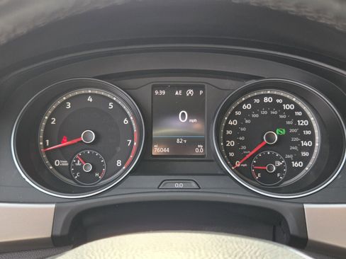 Used 2018 Volkswagen Atlas SE AWD/4WD image 30