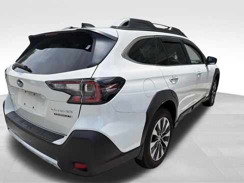Used 2025 Subaru Outback Touring XT w/ Popular Package #2 AWD/4WD image 4
