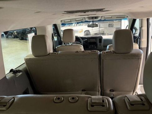 Used 2018 Nissan NV 3500 SL RWD image 18