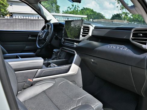 Used 2022 Toyota Tundra SR5 RWD image 14