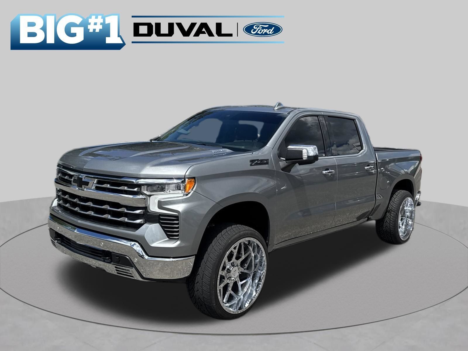 Used 2023 Chevrolet Silverado 1500 LTZ AWD/4WD image 3
