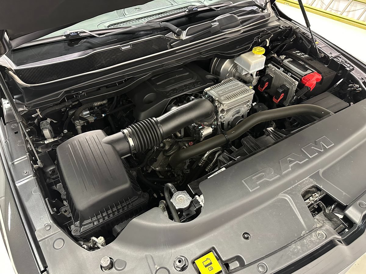 Used 2022 RAM 1500 Limited AWD/4WD image 3