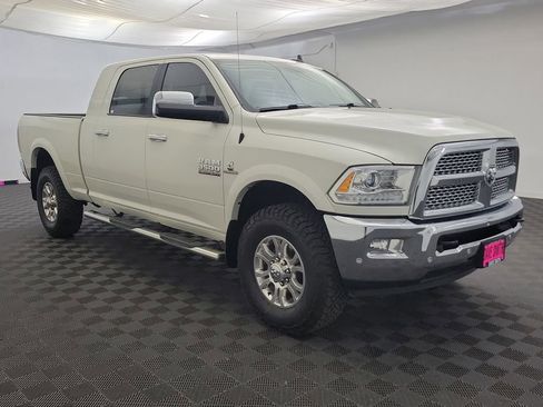 Used 2018 RAM 3500 Laramie image 7