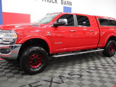 Used 2022 RAM 2500 Laramie AWD/4WD image 2