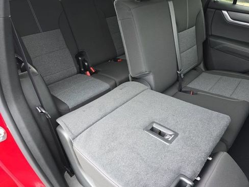 New 2025 GMC Acadia Elevation image 27