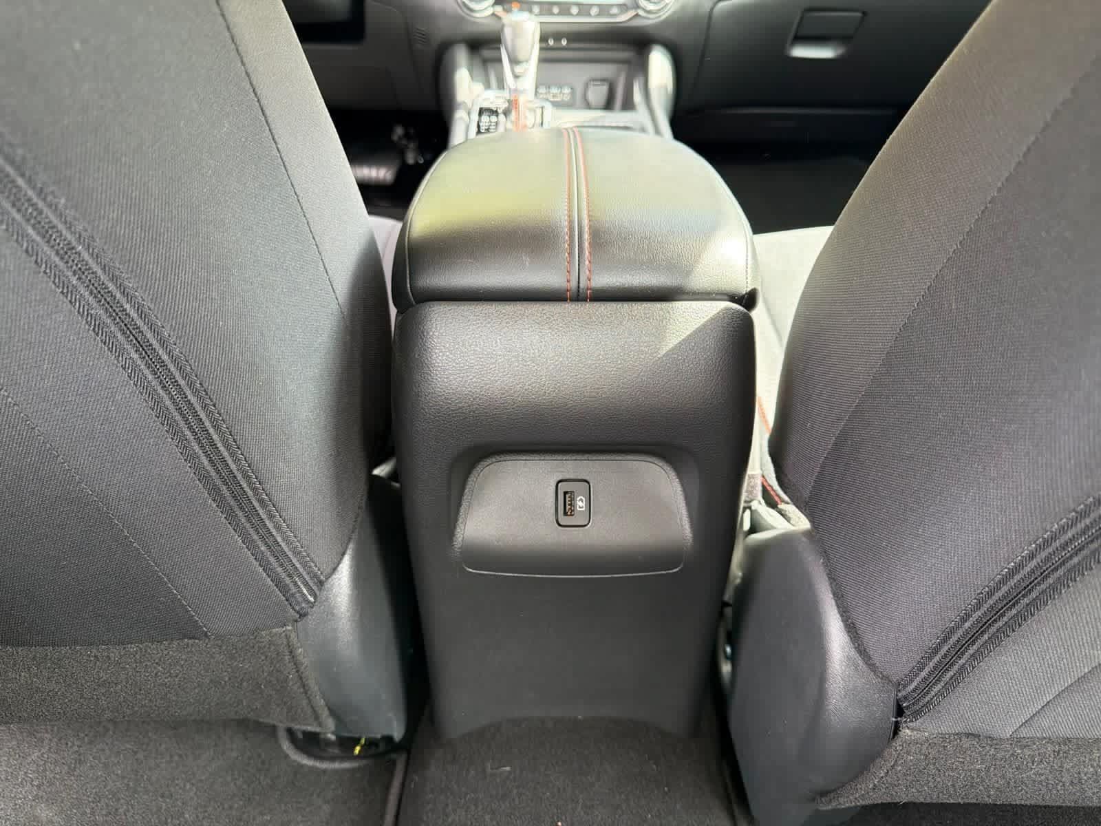 Used 2025 Nissan Sentra SR FWD image 28