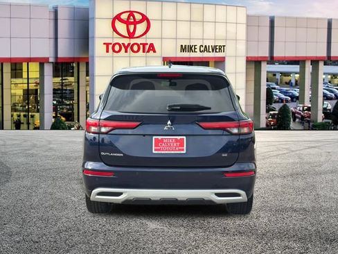 Used 2024 Mitsubishi Outlander SE AWD/4WD image 4