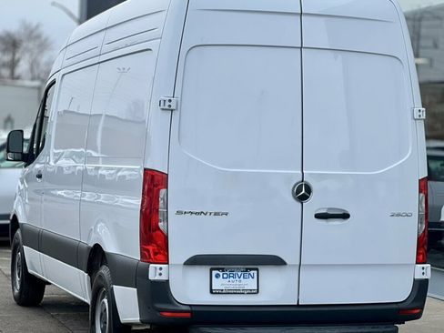 Used 2024 Mercedes-Benz Sprinter 2500 w/ Parking Package image 30