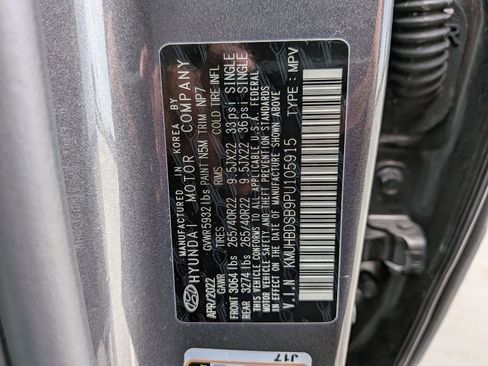 Used 2023 Genesis GV80 2.5T w/ Prestige Package image 32