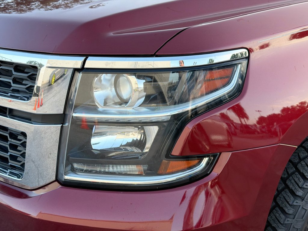 Used 2019 Chevrolet Tahoe LT w/ Luxury Package RWD image 9