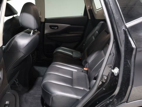 Used 2023 Nissan Murano SV image 18