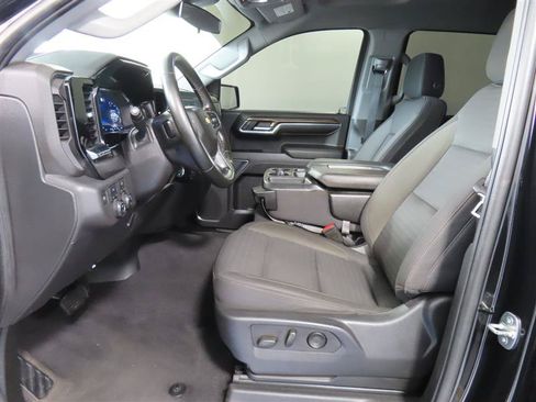 Used 2023 Chevrolet Silverado 1500 LT AWD/4WD image 16