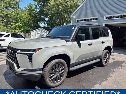 Used 2024 Lexus GX 550 w/ Cold Area Package AWD/4WD image 3
