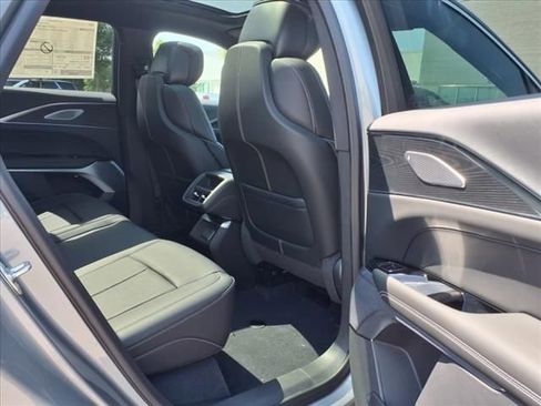 New 2025 Cadillac Lyriq Luxury AWD/4WD image 23