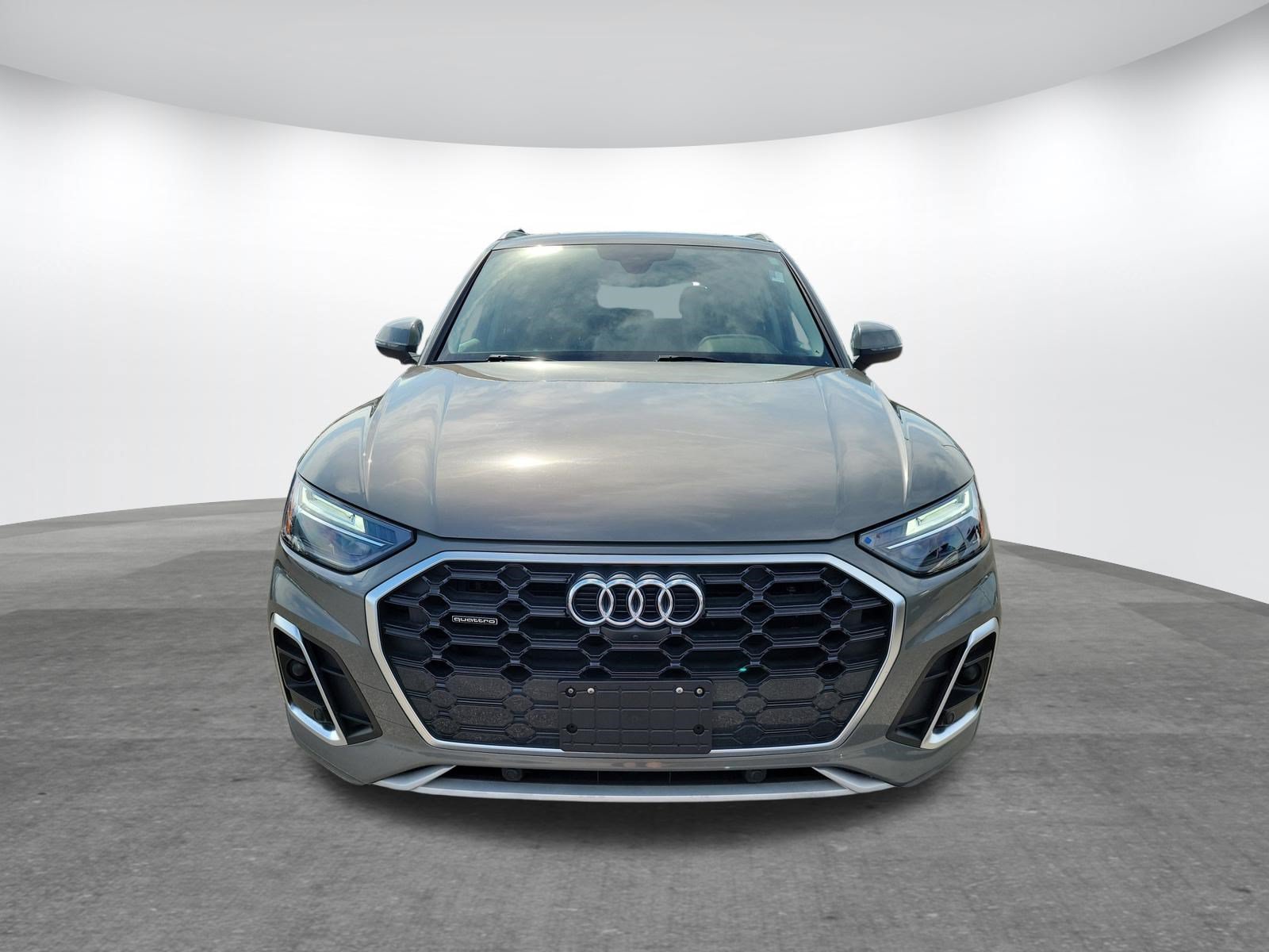 Used 2024 Audi Q5 2.0T Premium Plus AWD/4WD image 2