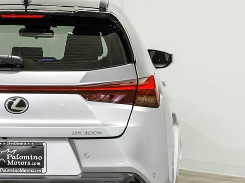 Used 2025 Lexus UX 300h FWD image 45