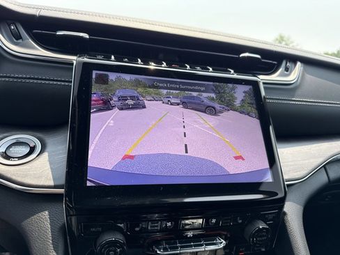 New 2025 Jeep Grand Cherokee L Overland image 21