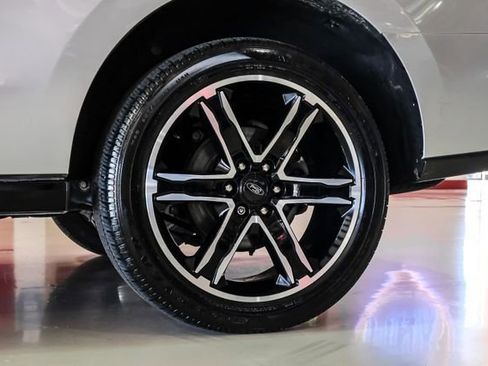 Used 2019 Ford Expedition Limited w/ Equipment Group 303A image 54