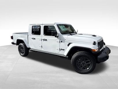 New 2026 Jeep Gladiator Sport