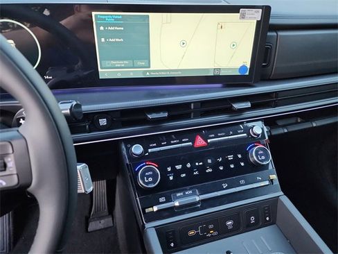 New 2025 Hyundai Santa Fe Calligraphy image 16