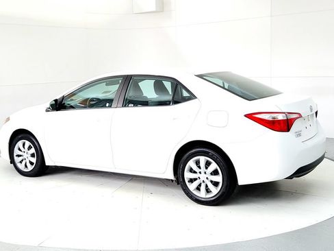 Used 2016 Toyota Corolla LE FWD image 4