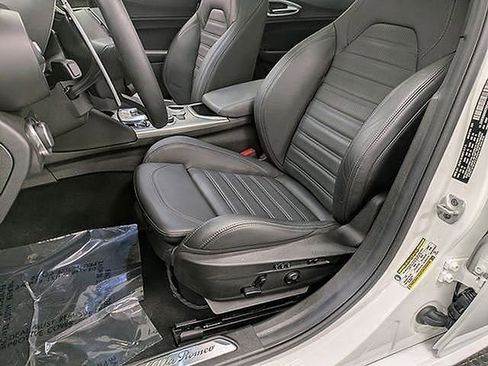 Used 2024 Alfa Romeo Giulia Veloce image 14