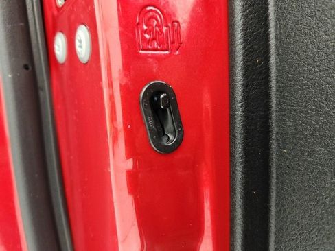 Certified 2022 Toyota Tacoma SR image 31