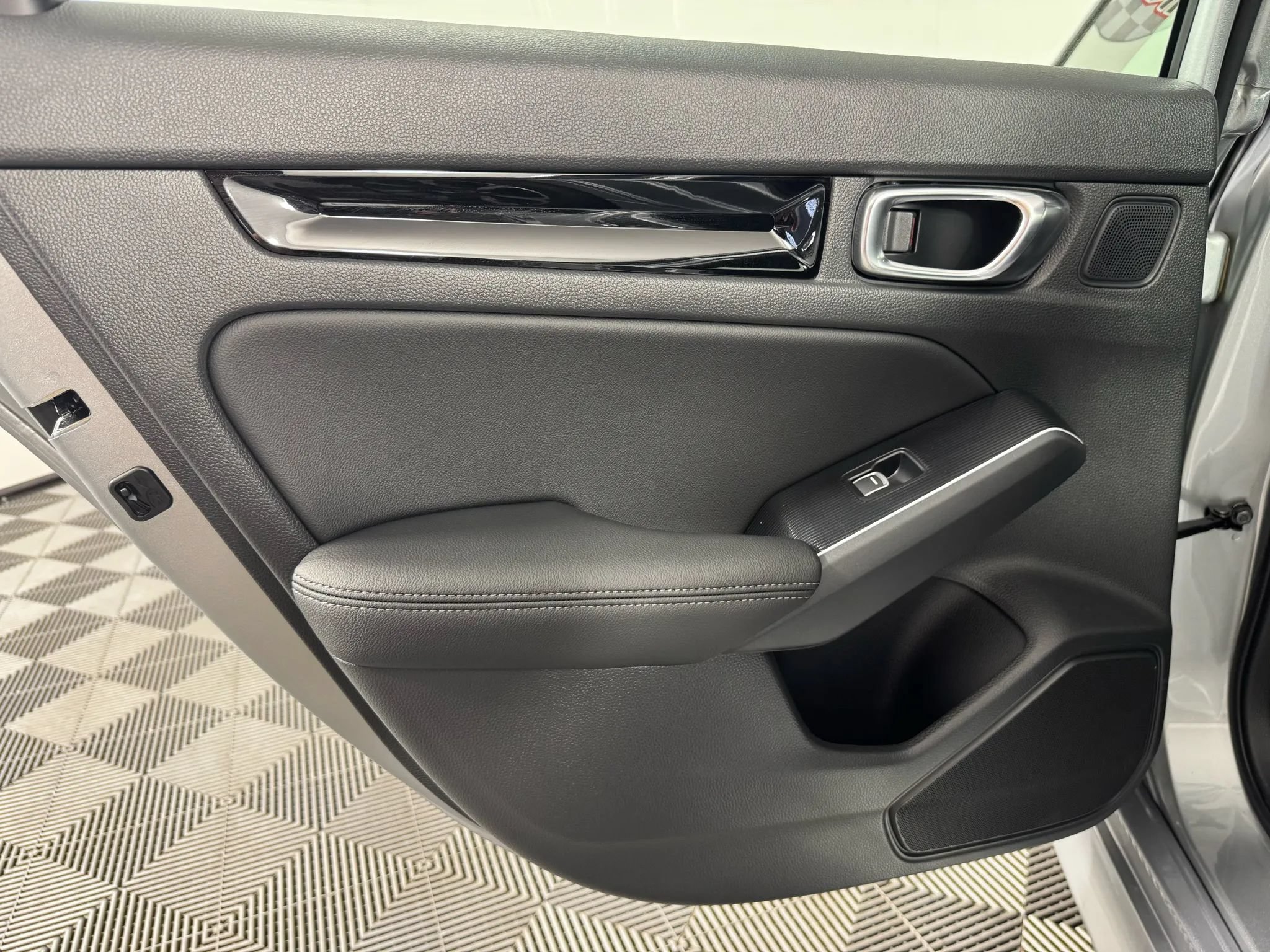 Used 2025 Honda Civic Sport Touring image 44