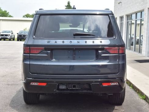 Used 2024 Jeep Wagoneer Series II AWD/4WD image 12