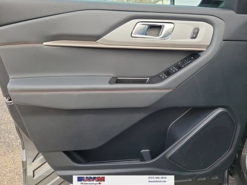 New 2026 Ford Explorer Active w/ Active Comfort Package AWD/4WD image 16