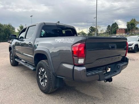 Used 2019 Toyota Tacoma TRD Off-Road AWD/4WD image 3