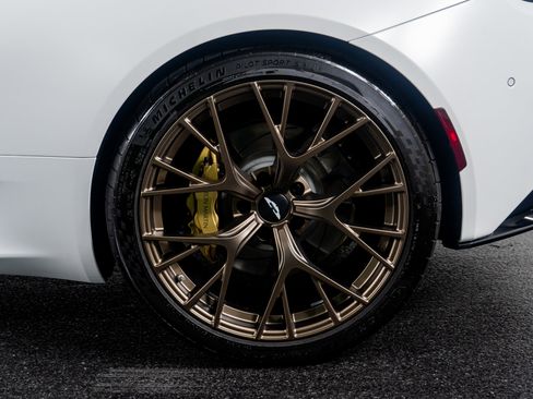 Used 2025 Aston Martin DB12 Coupe image 19