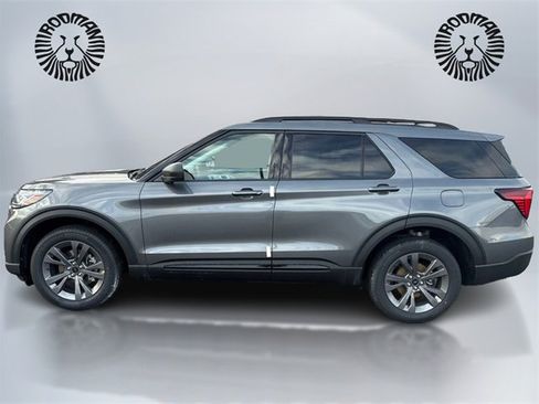 New 2026 Ford Explorer Active w/ Active Comfort Package image 8