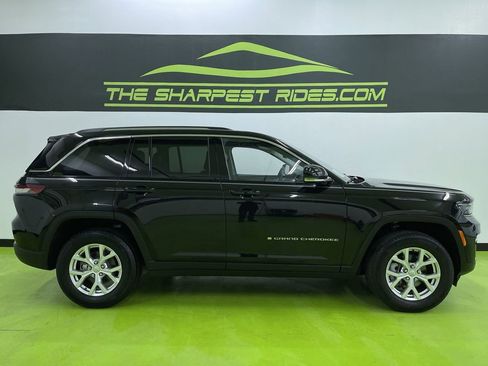 Used 2022 Jeep Grand Cherokee Limited w/ Trailer Tow Prep Group (B) image 11