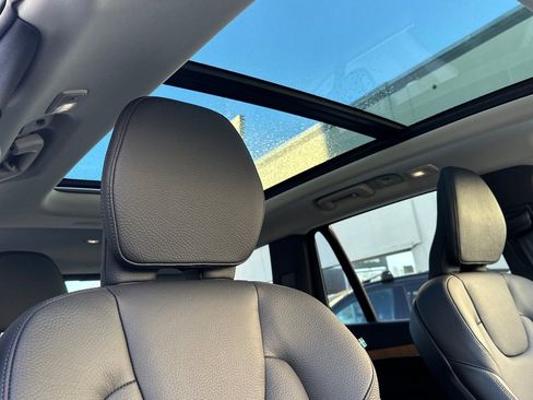 Used 2025 Volvo XC90 T8 Core w/ Climate Package image 21