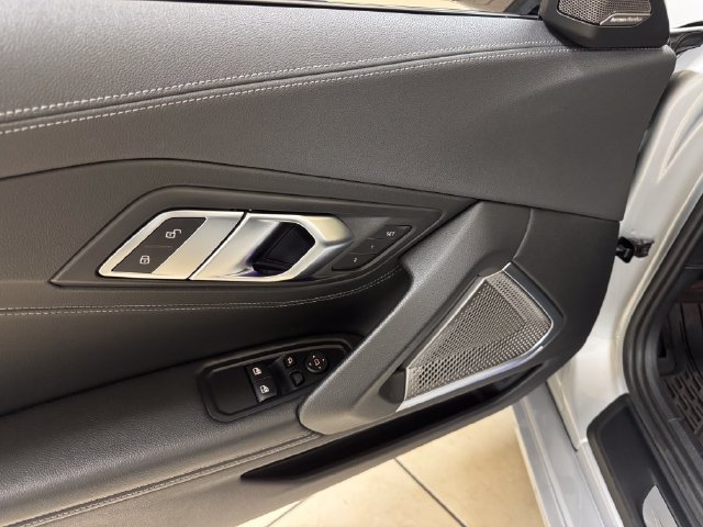 Used 2019 BMW Z4 sDrive30i w/ Executive Package RWD image 8