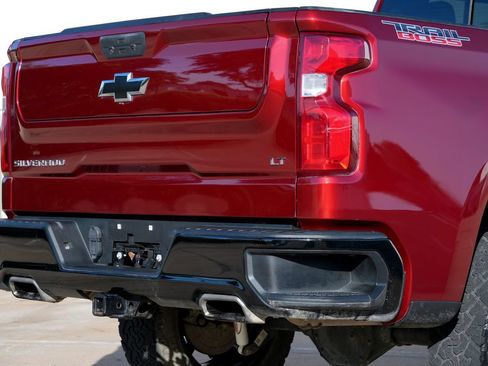 Used 2021 Chevrolet Silverado 1500 LT Trail Boss w/ Convenience Package II AWD/4WD image 33